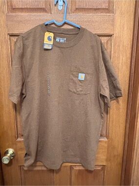Carhartt Brown Short Sleeve Pocket T-Shirt. Sz M. NWT